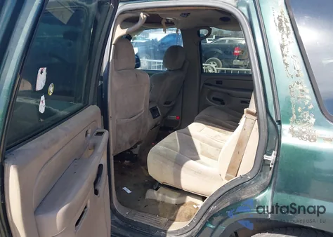 2004 Chevrolet Tahoe Ls z USA, uszkodzony, nr VIN 1GNEC13Z24J295333